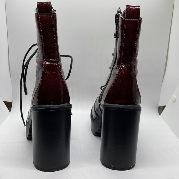 Call it Spring lace up platform boots 7.5 - Picture 3 of 8